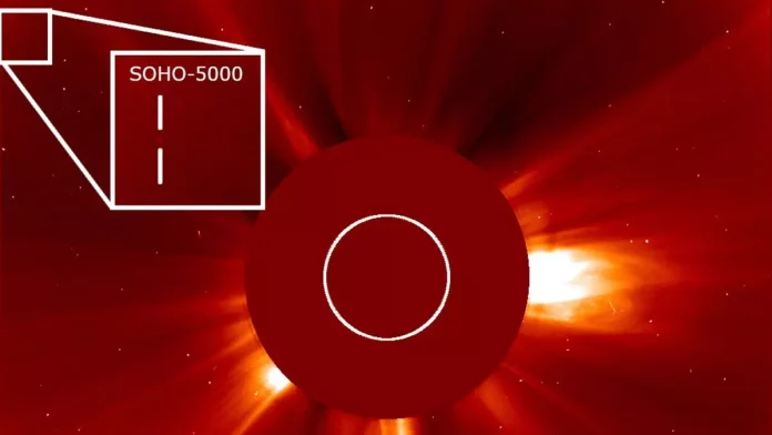 5000-на навколосонячна комета